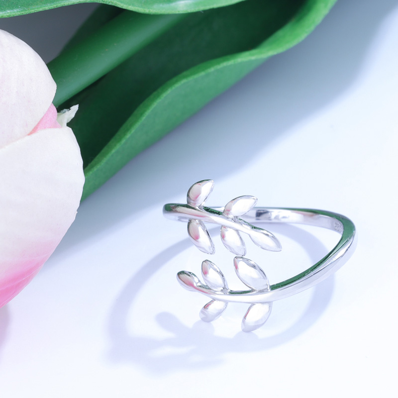 laurel leaf ring sterling silver